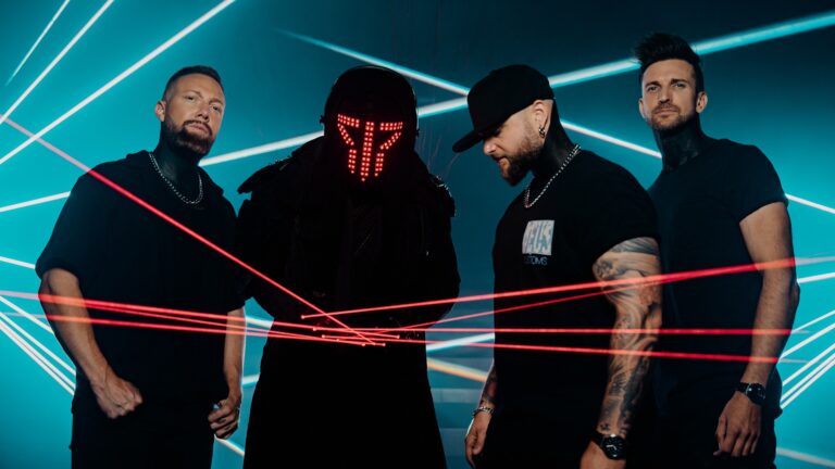 Smash Into Pieces – All Ages Gig!